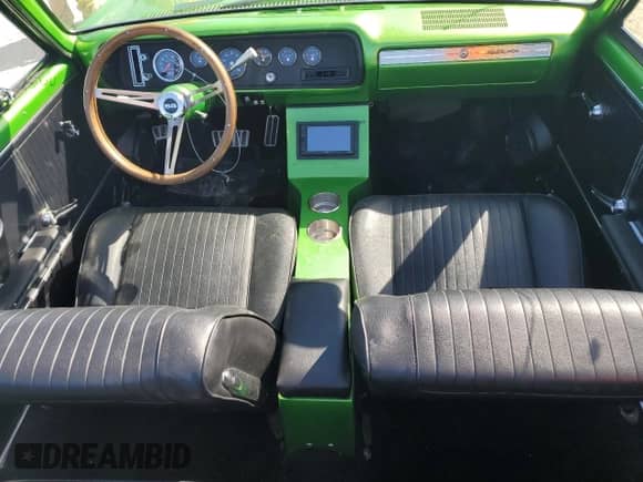 1964 Chevrolet Malibu с VIN 45867K163988, выставлен на аукционе Copart как лот 77825484 с пробегом 37 миль миль и Списание • Salvage title. История ставок и продаж доступна на DreamBid. Изображение 8.