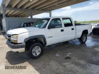 2006 Chevrolet Silverado 2500HD LT2 с VIN 1GCHC23U36F259950, выставлен на аукционе Copart как лот 66644565 с пробегом 260 617 миль миль и Чистый • Clean title. История ставок и продаж доступна на DreamBid. Изображение 1.