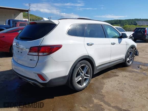 2017 Hyundai Santa Fe Limited Ultimate z VIN KM8SRDHF4HU248556, wystawiony jako IAAI lot #42957684 z przebiegiem 102 556 mil mil oraz . Historia ofert i sprzedaży dostępna na DreamBid. Obrazek 4.