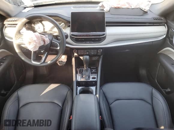 2025 Jeep Compass Limited с VIN 3C4NJDCN3ST619683, выставлен на аукционе Copart как лот 80148515 с пробегом 1 364 миль миль и Списание • Salvage title. История ставок и продаж доступна на DreamBid. Изображение 8.