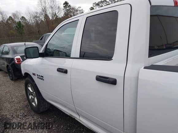 2015 Ram 1500 Express with VIN 1C6RR6FT8FS779217, listed as a IAAI auction lot 41365223 with 138,347 mi miles and . Bid and sale history available at DreamBid. Image 15.