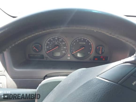 2001 Volvo S60 с VIN YV1RS58D212029294, выставлен на аукционе IAAI как лот 42281760 с пробегом 209 476 миль миль и . История ставок и продаж доступна на DreamBid. Изображение 7.
