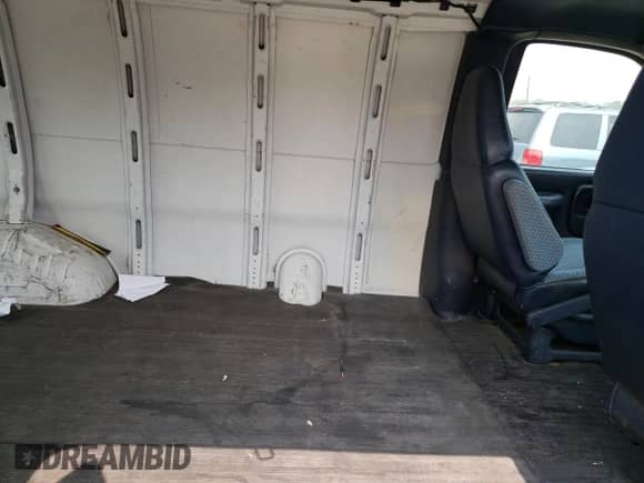 1999 Chevrolet Express Cargo with VIN 1GCEG15M6X1073753, listed as a Copart auction lot 58412213 with 50,764 mi miles and Salvage title. Bid and sale history available at DreamBid. Image 11.