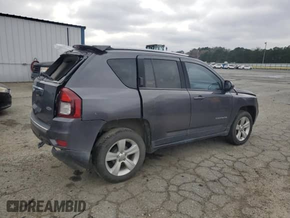 2015 Jeep Compass High Altitude with VIN 1C4NJCEA8FD305303, listed as a Copart auction lot 42140715 with 146,718 mi miles and Salvage title. Bid and sale history available at DreamBid. Image 3.