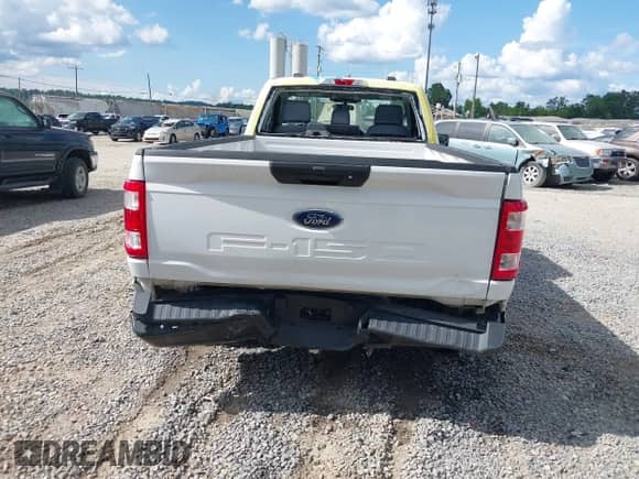 2021 Ford F-150 XL с VIN 1FTMF1CBXMKE15680, выставлен на аукционе IAAI как лот 42646866 с пробегом 36 651 миль миль и . История ставок и продаж доступна на DreamBid. Изображение 16.