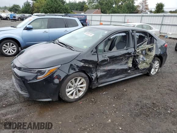 2024 Toyota Corolla LE with VIN 5YFB4MDE1RP205730, listed as a Copart auction lot 80958745 with 3,026 mi miles and Salvage title. Bid and sale history available at DreamBid. Image 1.