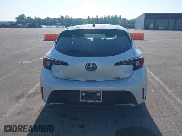 2024 Toyota Corolla XSE z VIN JTNC4MBE0R3217931, wystawiony jako IAAI lot #42579841 z przebiegiem 26 832 mil mil oraz . Historia ofert i sprzedaży dostępna na DreamBid. Obrazek 17.