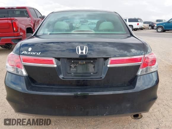 2012 Honda Accord EX z VIN 1HGCP2F72CA125123, wystawiony jako IAAI lot #43240858 z przebiegiem 179 246 mil mil oraz . Historia ofert i sprzedaży dostępna na DreamBid. Obrazek 16.