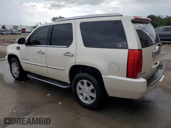 2009 Cadillac Escalade z VIN 1GYFC13289R220946, wystawiony jako Copart lot #66298703 z przebiegiem 184 914 mil mil oraz Szkoda całkowita • Salvage title. Historia ofert i sprzedaży dostępna na DreamBid. Obrazek 2.