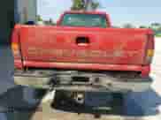 2002 Chevrolet Silverado 2500HD LS with VIN 1GCHK24U72E220411, listed as a Copart auction lot 71531105 with 259,016 mi miles and Salvage title. Bid and sale history available at DreamBid. Image 6.