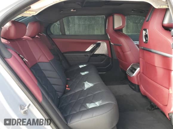 2023 BMW 7 Series 740i с VIN WBA23EH02PCM22276, выставлен на аукционе Copart как лот 66415705 с пробегом 72 816 миль миль и Списание • Salvage title. История ставок и продаж доступна на DreamBid. Изображение 10.