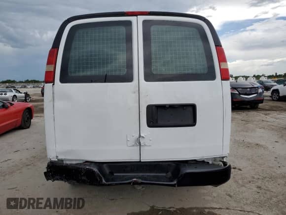 2009 Chevrolet Express Cargo с VIN 1GCHG39C591160234, выставлен на аукционе Copart как лот 68223424 с пробегом 191 040 миль миль и Списание • Salvage title. История ставок и продаж доступна на DreamBid. Изображение 10.