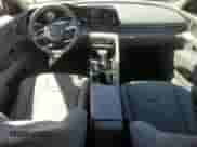 2022 Hyundai Elantra SEL z VIN KMHLN4AG3NU330969, wystawiony jako Copart lot #68753765 z przebiegiem 20 874 mil mil oraz Szkoda całkowita • Salvage title. Historia ofert i sprzedaży dostępna na DreamBid. Obrazek 8.