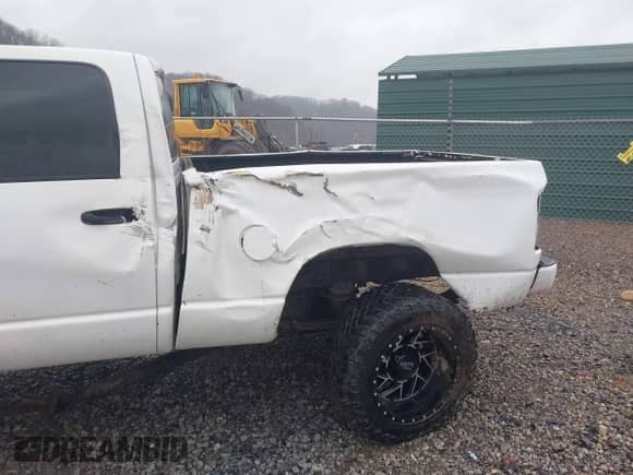 2004 Dodge 2500 SLT with VIN 3D7KU28C04G213576, listed as a IAAI auction lot 42005134 with 241,665 mi miles and . Bid and sale history available at DreamBid. Image 6.