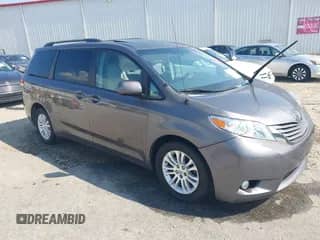 2011 Toyota Sienna XLE AAS with VIN 5TDYK3DC5BS028346, listed as a IAAI auction lot 43253975 with 203,087 mi miles and . Bid and sale history available at DreamBid. Image 1.