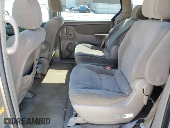 2005 Toyota Sienna LE with VIN 5TDBA23C75S035923, listed as a Copart auction lot 47545705 with 189,615 mi miles and Salvage title. Bid and sale history available at DreamBid. Image 11.