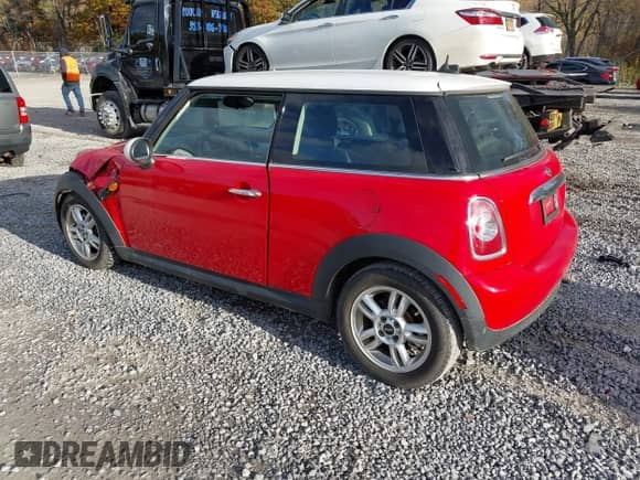 2013 MINI Hardtop with VIN WMWSU3C50DT690047, listed as a IAAI auction lot 43477533 with 93,857 mi miles and . Bid and sale history available at DreamBid. Image 3.