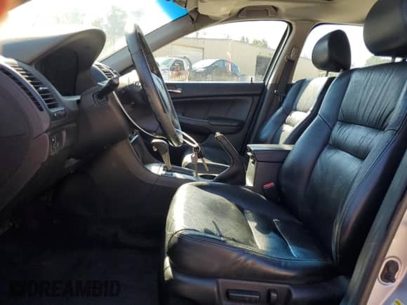 2007 Honda Accord EX-L с VIN 1HGCM66557A102004, выставлен на аукционе Copart как лот 82704105 с пробегом 206 915 миль миль и Чистый • Clean title. История ставок и продаж доступна на DreamBid. Изображение 7.