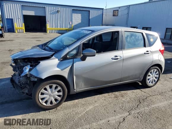 2015 Nissan Note SV z VIN 3N1CE2CP5FL354503, wystawiony jako Copart lot #82572985 z przebiegiem 144 924 mil mil oraz Szkoda całkowita • Salvage title. Historia ofert i sprzedaży dostępna na DreamBid. Obrazek 1.