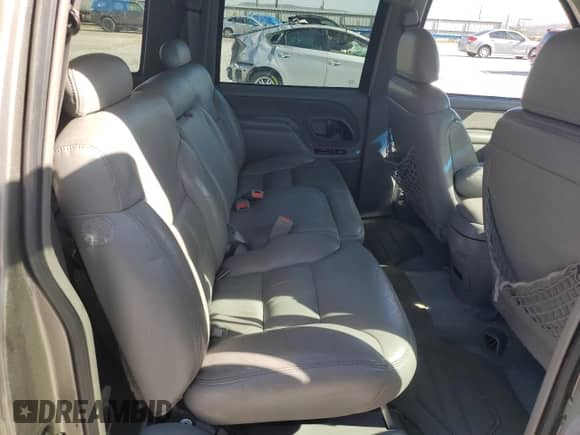 1999 Chevrolet Suburban с VIN 1GNFK16R6XJ492206, выставлен на аукционе Copart как лот 71728594 с пробегом 129 871 миль миль и Списание • Salvage title. История ставок и продаж доступна на DreamBid. Изображение 10.