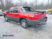 2005 Chevrolet Avalanche Z71 с VIN 3GNEK12Z95G183264, выставлен на аукционе IAAI как лот 41583103 с пробегом 171 137 миль миль и . История ставок и продаж доступна на DreamBid. Изображение 3.