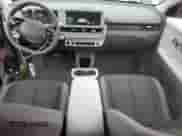 2024 Hyundai Ioniq 5 SEL с VIN KM8KNDDF0RU258665, выставлен на аукционе Copart как лот 41618195 с пробегом 100 миль миль и На запчасти • Non repairable. История ставок и продаж доступна на DreamBid. Изображение 8.