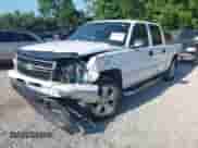 2007 Chevrolet Silverado 1500 LS с VIN 2GCEK13VX71140682, выставлен на аукционе IAAI как лот 42679456 с пробегом 124 302 миль миль и . История ставок и продаж доступна на DreamBid. Изображение 2.