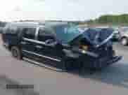 2007 Cadillac Escalade ESV with VIN 1GYFK66877R361861, listed as a IAAI auction lot 43125298 with 151,174 mi miles and . Bid and sale history available at DreamBid. Image 1.