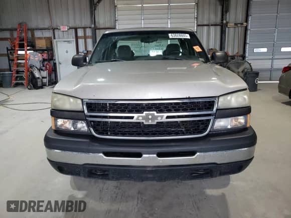 2006 Chevrolet Silverado 1500 LT1 with VIN 1GCEK19V96Z201517, listed as a Copart auction lot 63828605 with 382,779 mi miles and Clean title. Bid and sale history available at DreamBid. Image 5.