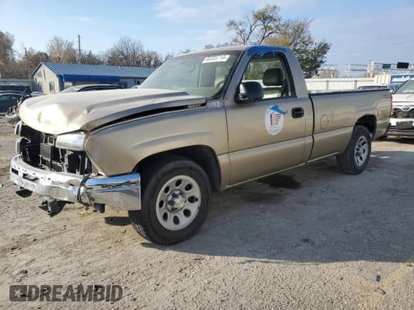 2006 Chevrolet Silverado 1500 LS z VIN 1GCEC14V66Z239551, wystawiony jako Copart lot #80305714 z przebiegiem 104 206 mil mil oraz Szkoda całkowita • Salvage title. Historia ofert i sprzedaży dostępna na DreamBid. Obrazek 1.