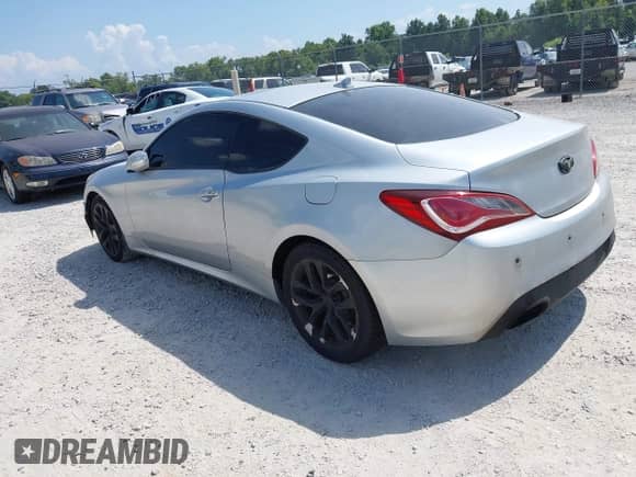 2013 Hyundai Genesis Coupe Grand Touring с VIN KMHHU6KJ4DU084527, выставлен на аукционе IAAI как лот 42913181 с пробегом 212 057 миль миль и . История ставок и продаж доступна на DreamBid. Изображение 3.