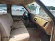 1988 Chevrolet Silverado 2500 с VIN 2GCFK29K6J1202951, выставлен на аукционе IAAI как лот 42551862 с пробегом 428 372 миль миль и . История ставок и продаж доступна на DreamBid. Изображение 5.