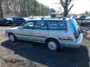 1988 Toyota Camry z VIN JT2SV22W0J0130166, wystawiony jako IAAI lot #41794067 z przebiegiem 233 282 mil mil oraz . Historia ofert i sprzedaży dostępna na DreamBid. Obrazek 14.