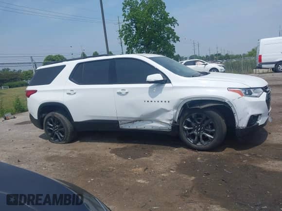 2021 Chevrolet Traverse RS с VIN 1GNERJKW8MJ122678, выставлен на аукционе IAAI как лот 42493317 с пробегом 56 521 миль миль и . История ставок и продаж доступна на DreamBid. Изображение 13.