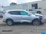 2015 Nissan Rogue SL с VIN 5N1AT2MV9FC924940, выставлен на аукционе IAAI как лот 43010765 с пробегом 133 956 миль миль и . История ставок и продаж доступна на DreamBid. Изображение 13.