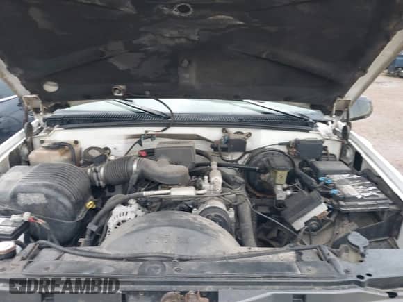 1997 Chevrolet Silverado 1500 with VIN 2GCEC19R9V1198951, listed as a IAAI auction lot 43413451 with 215,096 mi miles and . Bid and sale history available at DreamBid. Image 10.