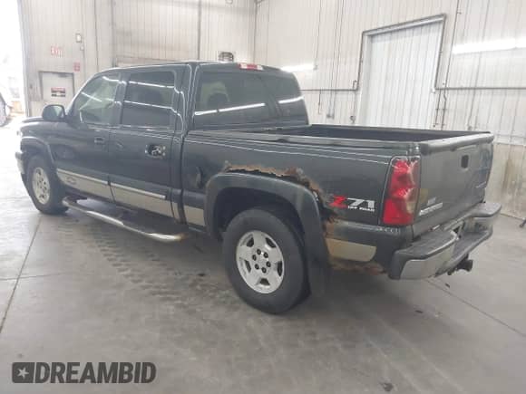 2005 Chevrolet Silverado 1500 LS с VIN 2GCEK13TX51238302, выставлен на аукционе IAAI как лот 43407936 с пробегом 257 995 миль миль и . История ставок и продаж доступна на DreamBid. Изображение 3.