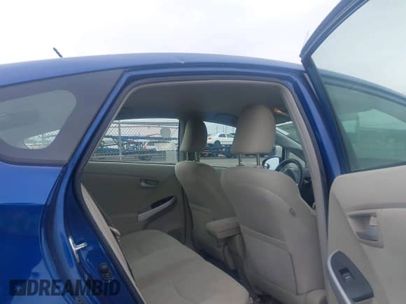 2011 Toyota Prius III with VIN JTDKN3DU5B0300161, listed as a IAAI auction lot 42993112 with 190,603 mi miles and . Bid and sale history available at DreamBid. Image 8.