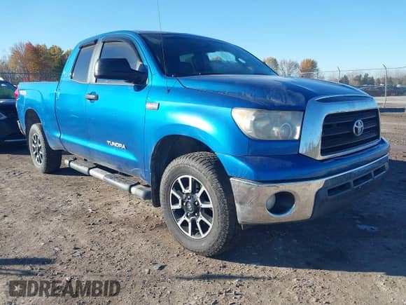 2007 Toyota Tundra SR5 z VIN 5TBBV541X7S471213, wystawiony jako IAAI lot #43558751 z przebiegiem 224 207 mil mil oraz . Historia ofert i sprzedaży dostępna na DreamBid. Obrazek 1.