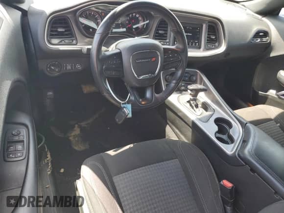 2022 Dodge Challenger SXT with VIN 2C3CDZAG6NH185289, listed as a Copart auction lot 63963015 with 42,106 mi miles and Salvage title. Bid and sale history available at DreamBid. Image 8.