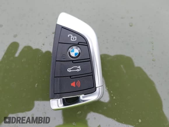 2025 BMW M3 Competition xDrive with VIN WBS33HJ01SFV12263, listed as a IAAI auction lot 42571639 with 187 mi miles and . Bid and sale history available at DreamBid. Image 11.