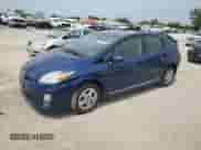 2011 Toyota Prius I z VIN JTDKN3DU3B0312647, wystawiony jako Copart lot #70674915 z przebiegiem 146 527 mil mil oraz Szkoda całkowita • Salvage title. Historia ofert i sprzedaży dostępna na DreamBid. Obrazek 1.