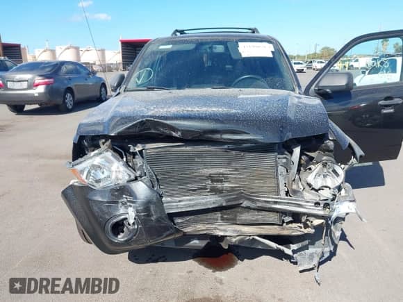 2011 Ford Escape XLT с VIN 1FMCU9DG9BKA74839, выставлен на аукционе IAAI как лот 43190059 с пробегом 146 204 миль миль и . История ставок и продаж доступна на DreamBid. Изображение 6.