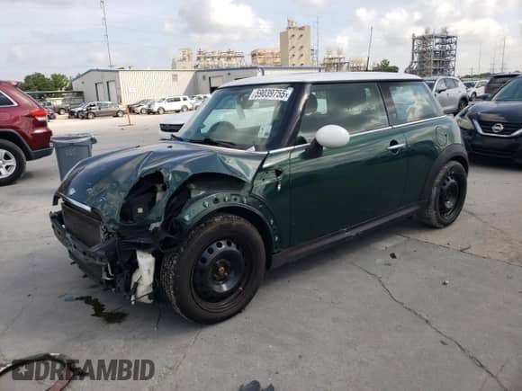 2012 MINI Hardtop с VIN WMWSU3C5XCT184918, выставлен на аукционе Copart как лот 59039755 с пробегом 126 185 миль миль и Списание • Salvage title. История ставок и продаж доступна на DreamBid. Изображение 1.