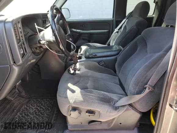 2001 GMC Sierra 1500 SLE с VIN 2GTEK19T711191747, выставлен на аукционе Copart как лот 69829495 с пробегом Не указан миль и Списание • Salvage title. История ставок и продаж доступна на DreamBid. Изображение 7.