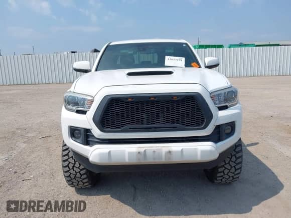 2019 Toyota Tacoma SR5 с VIN 3TMAZ5CN9KM100080, выставлен на аукционе IAAI как лот 43053191 с пробегом 98 434 миль миль и . История ставок и продаж доступна на DreamBid. Изображение 12.