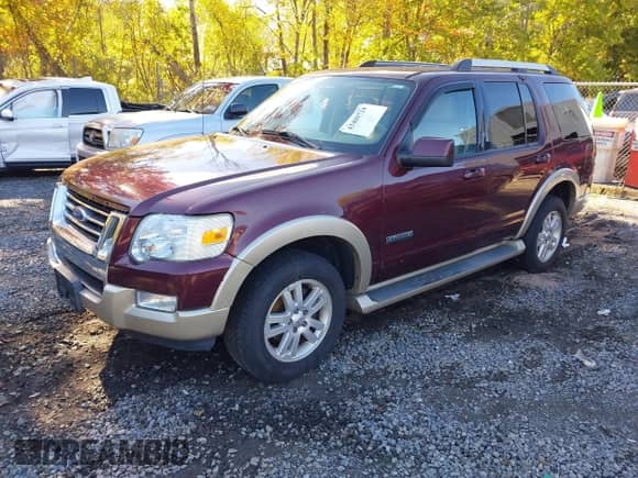 2006 Ford Explorer Eddie Bauer z VIN 1FMEU74E16UB32254, wystawiony jako IAAI lot #43409724 z przebiegiem 261 607 mil mil oraz . Historia ofert i sprzedaży dostępna na DreamBid. Obrazek 2.