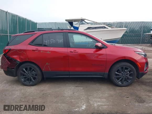 2024 Chevrolet Equinox RS z VIN 3GNAXWEG8RS176932, wystawiony jako IAAI lot #41509415 z przebiegiem 16 386 mil mil oraz . Historia ofert i sprzedaży dostępna na DreamBid. Obrazek 13.