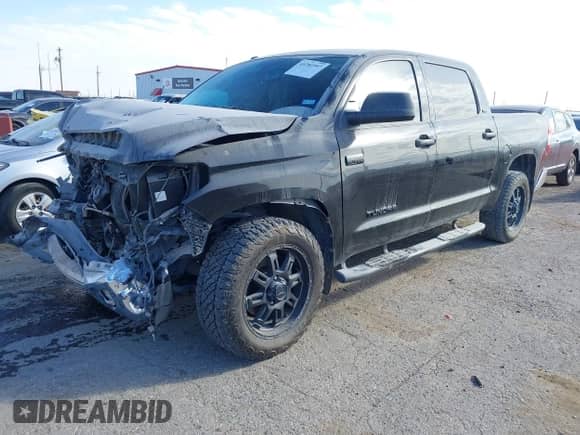 2017 Toyota Tundra SR5 z VIN 5TFEW5F13HX218518, wystawiony jako IAAI lot #41281997 z przebiegiem 111 333 mil mil oraz . Historia ofert i sprzedaży dostępna na DreamBid. Obrazek 17.