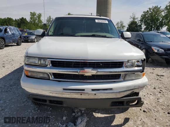 2003 Chevrolet Suburban LT z VIN 1GNEC16Z93J113461, wystawiony jako Copart lot #58294295 z przebiegiem 232 470 mil mil oraz Czysty tytuł • Clean title. Historia ofert i sprzedaży dostępna na DreamBid. Obrazek 5.